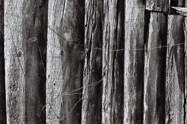 Les planches et le fil de fer